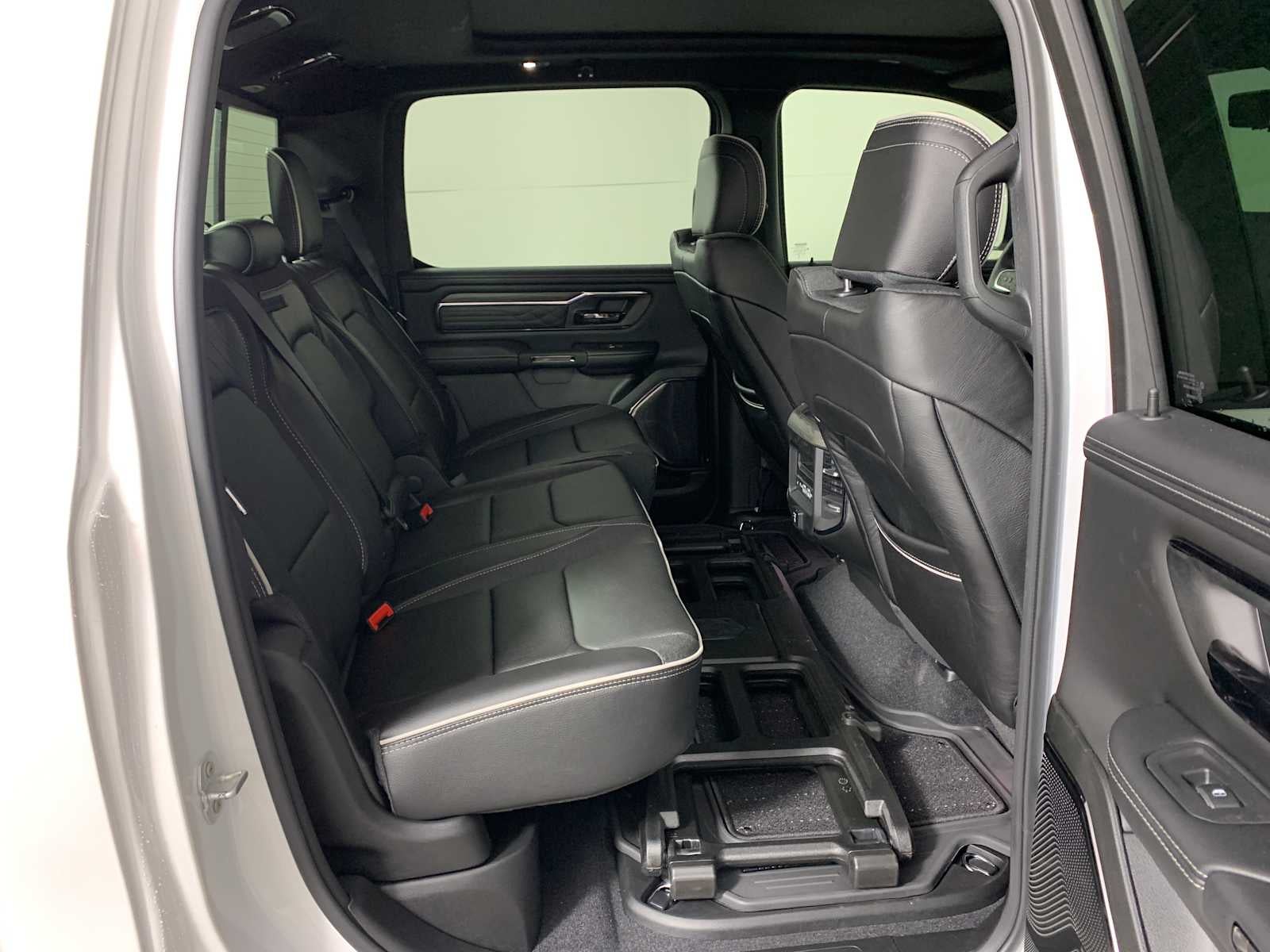 2025 RAM Ram 1500 RAM 1500 LIMITED CREW CAB 4X4 5'7' BOX