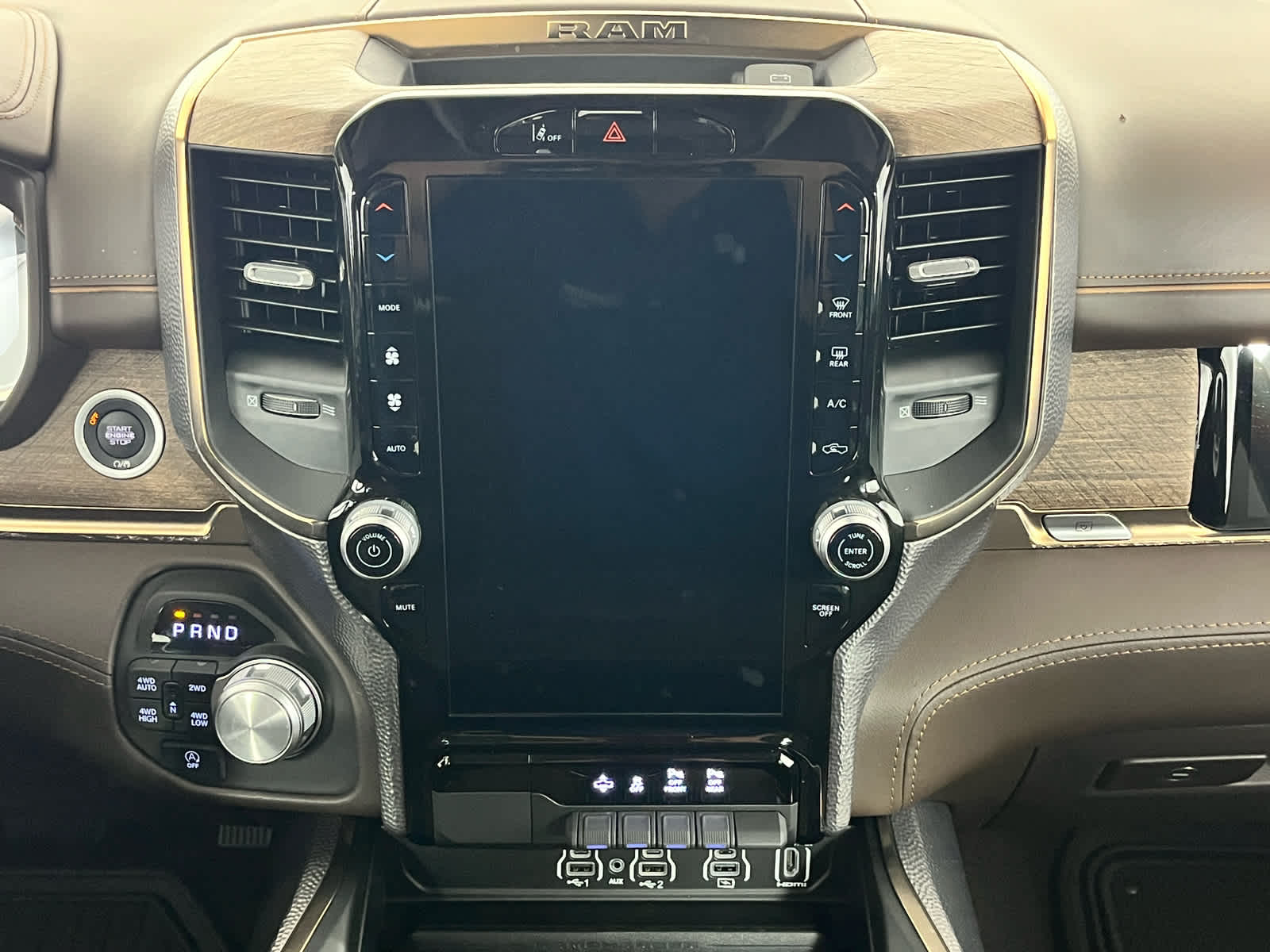 2025 RAM 1500 Longhorn