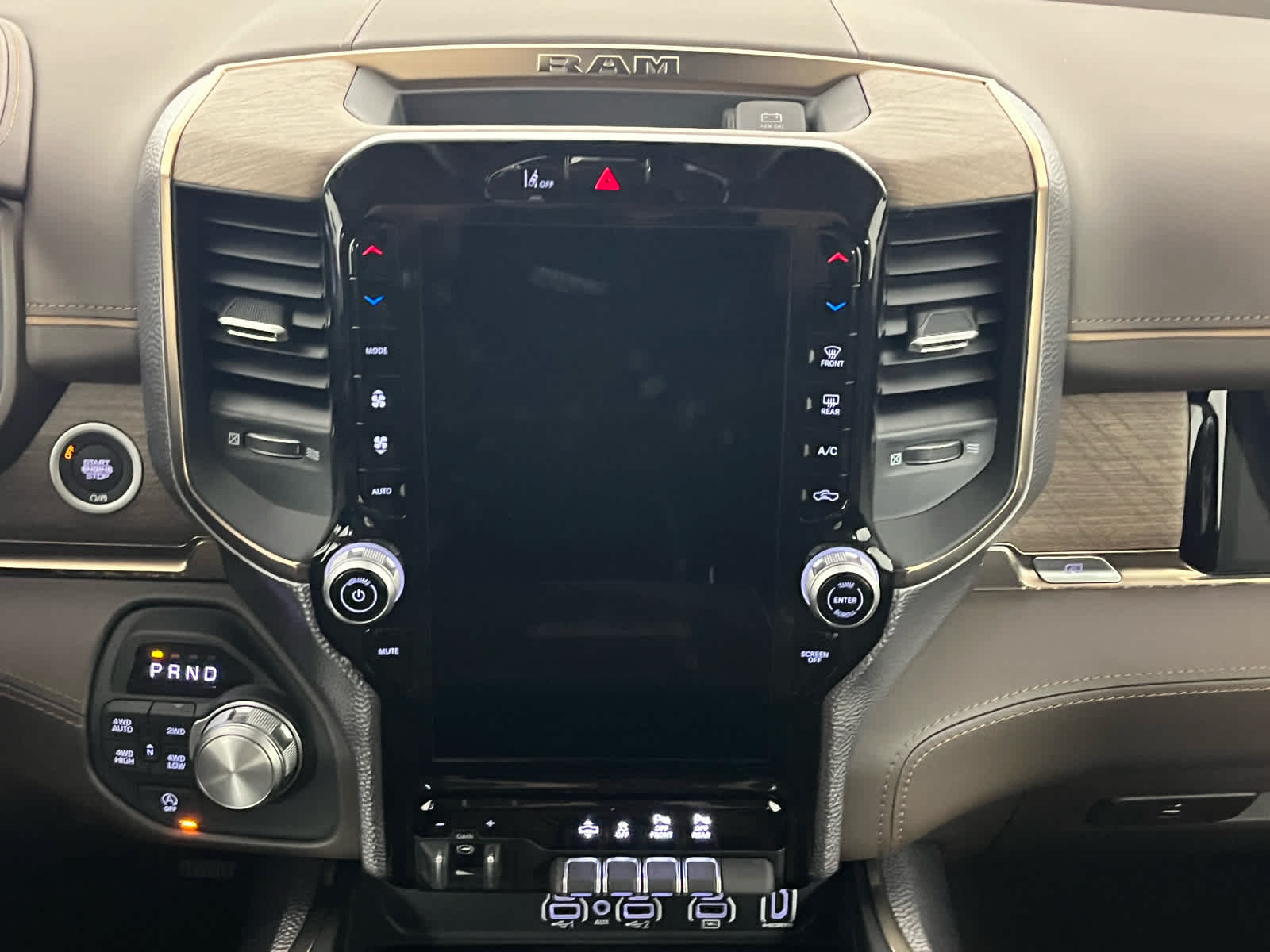 2026 RAM Ram 1500 RAM 1500 LIMITED LONGHORN CREW CAB 4X4 5'7' BOX