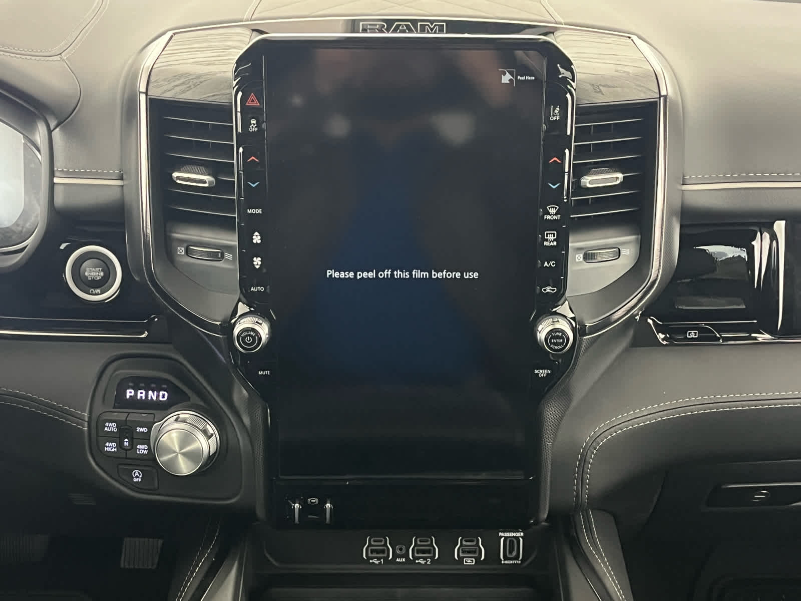 2026 RAM Ram 1500 RAM 1500 LIMITED CREW CAB 4X4 5'7' BOX