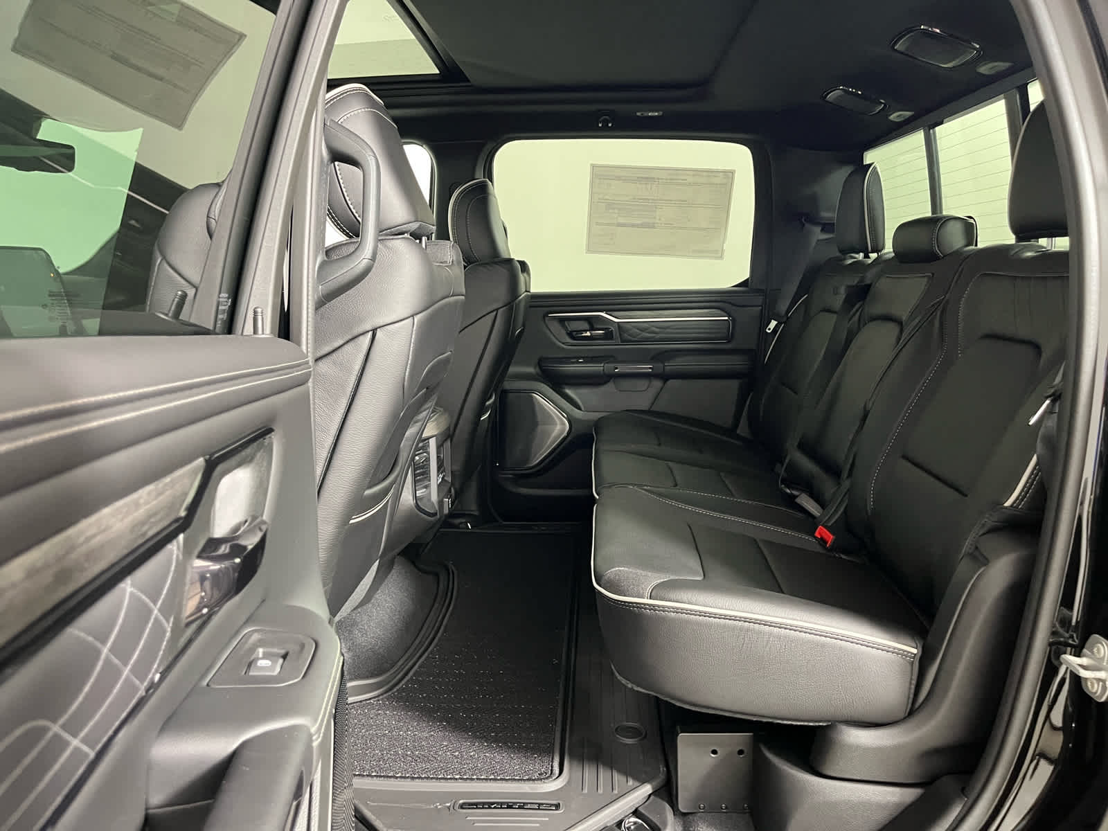 2026 RAM Ram 1500 RAM 1500 LIMITED CREW CAB 4X4 5'7' BOX