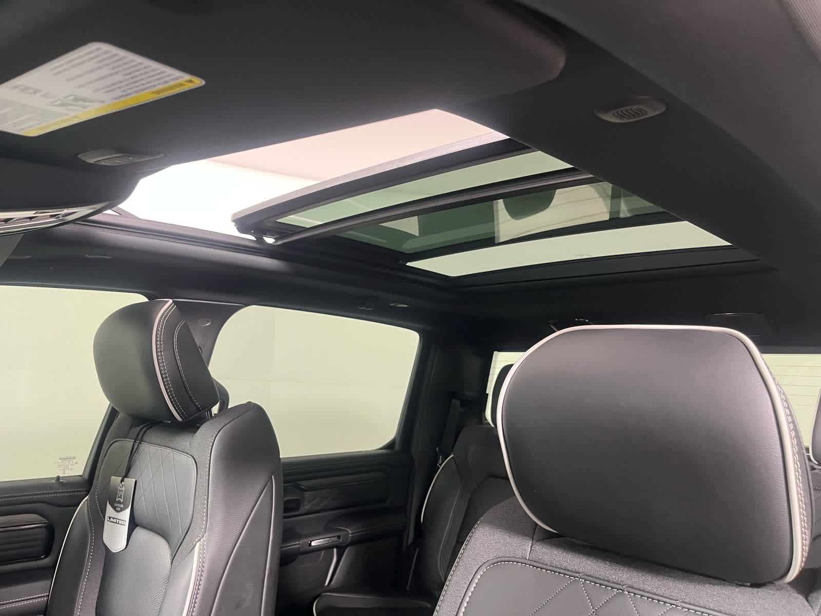 2026 RAM Ram 1500 RAM 1500 LIMITED CREW CAB 4X4 5'7' BOX