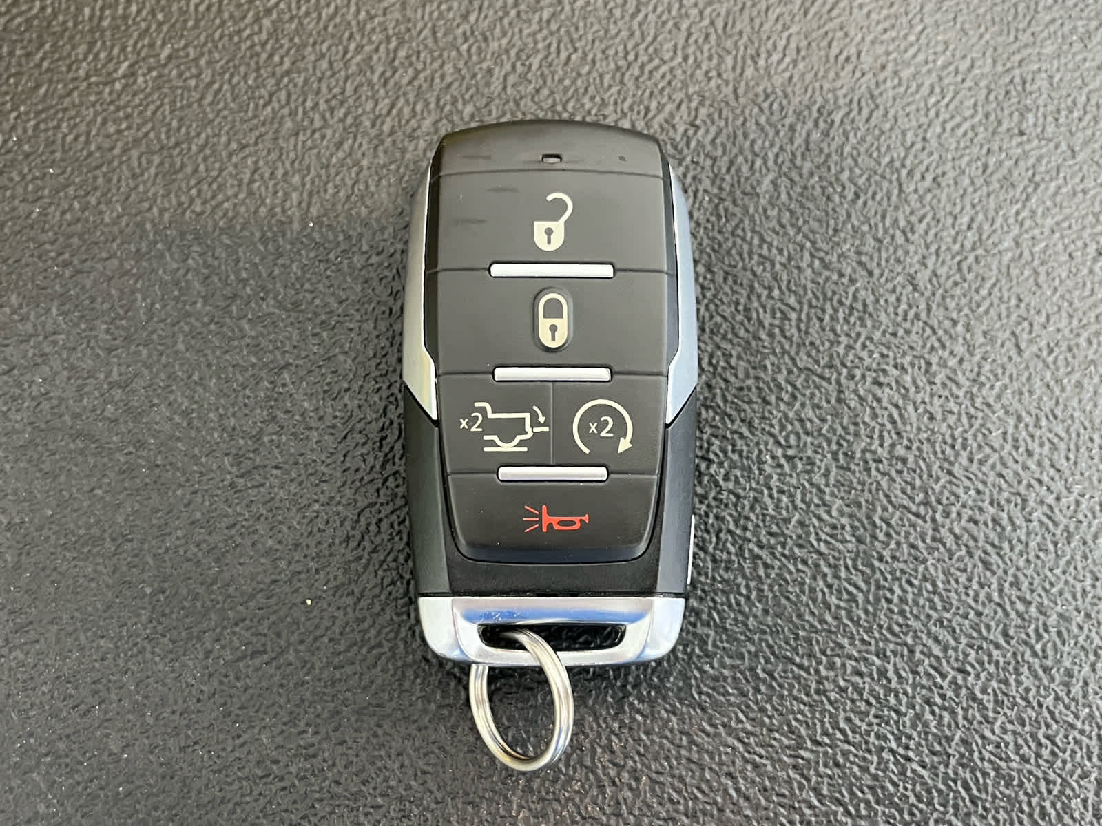 2022 RAM 1500 Laramie Crew Cab 4x4 5'7' Box