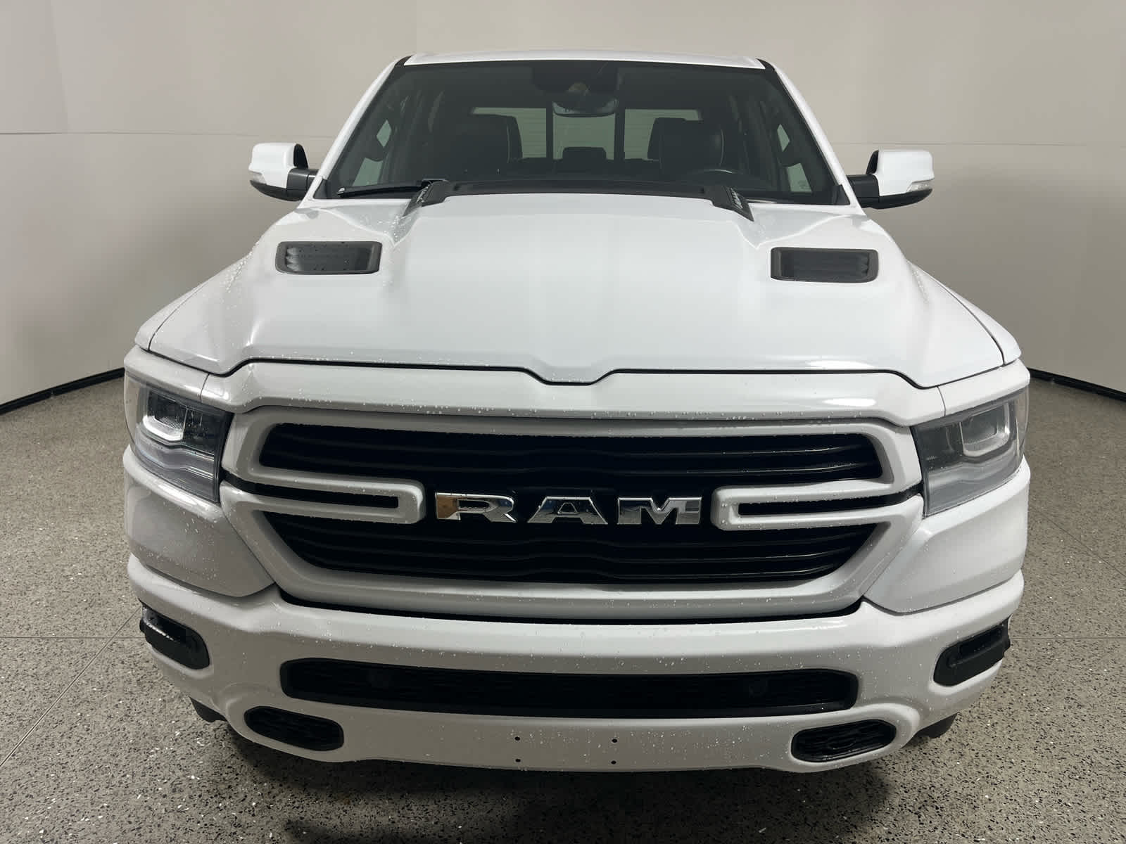 2022 RAM 1500 Laramie Crew Cab 4x4 5'7' Box