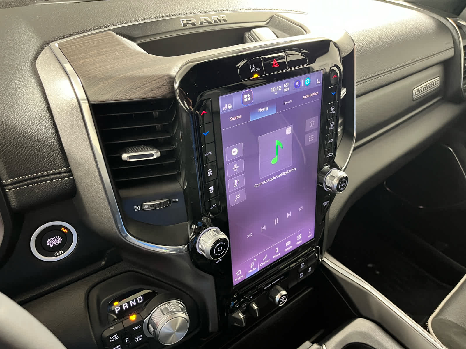 2025 RAM 1500 Laramie Crew Cab 4x4 5'7' Box