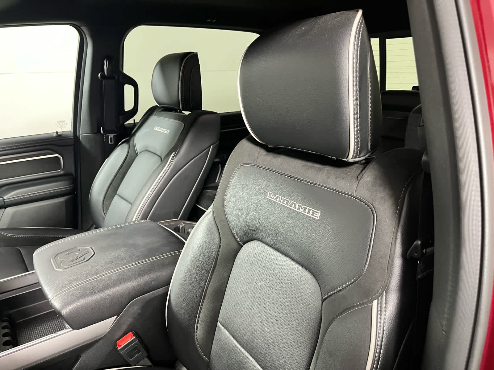 2025 RAM 1500 Laramie Crew Cab 4x4 5'7' Box