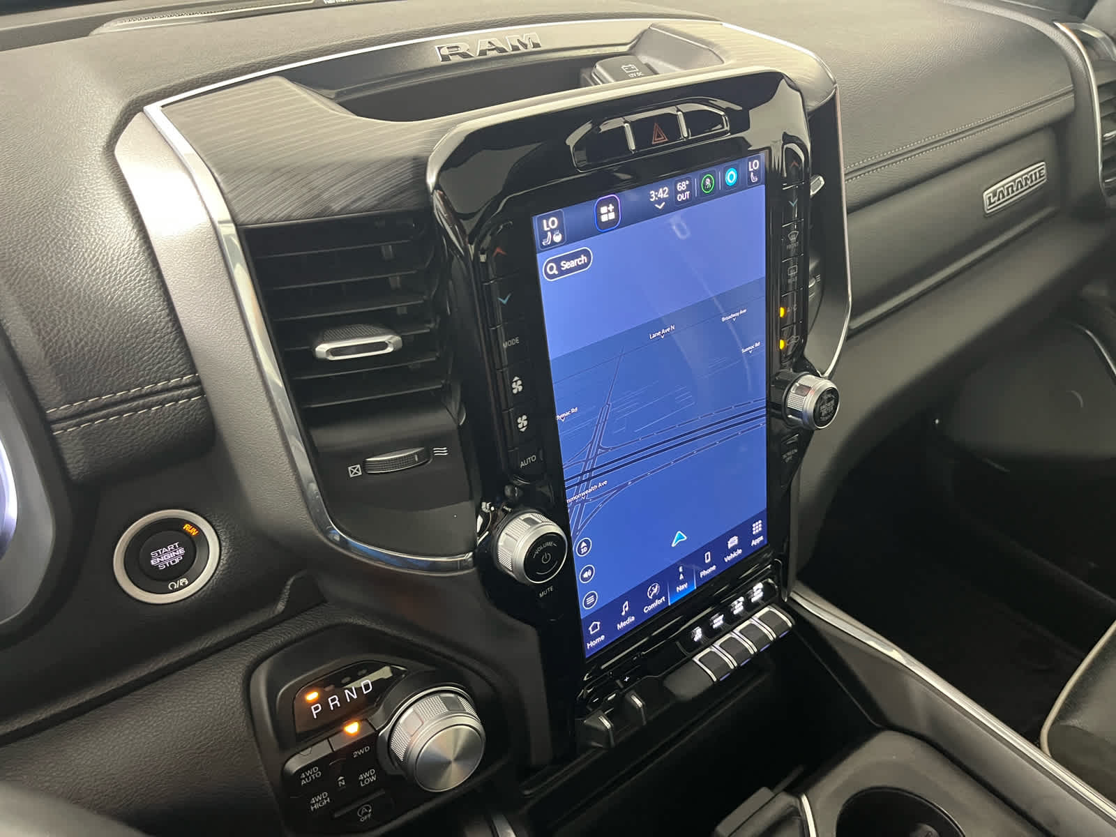 2024 RAM 1500 Laramie