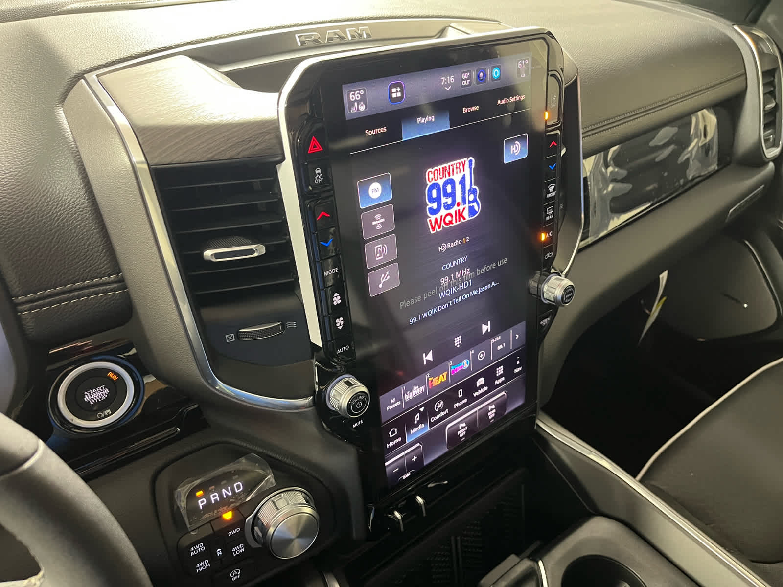 2026 RAM Ram 1500 RAM 1500 LARAMIE CREW CAB 4X4 5'7' BOX