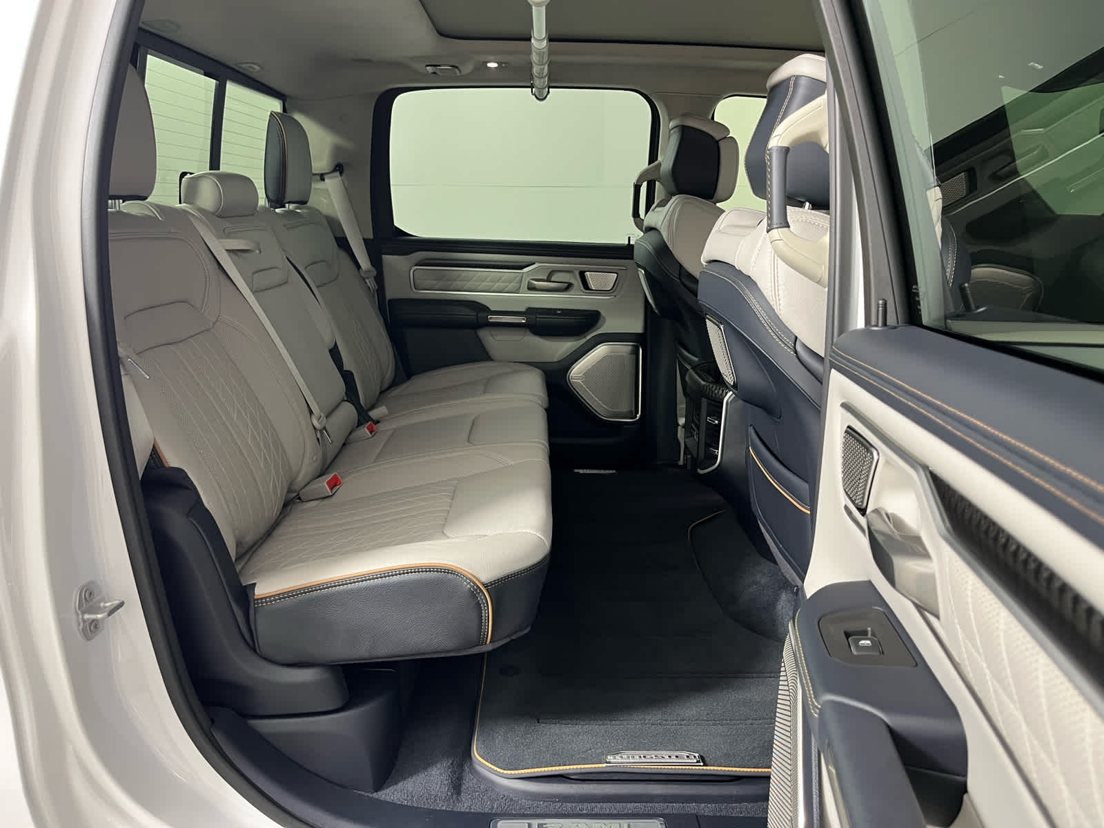 2025 RAM 1500 Tungsten Crew Cab 4x4 5'7' Box