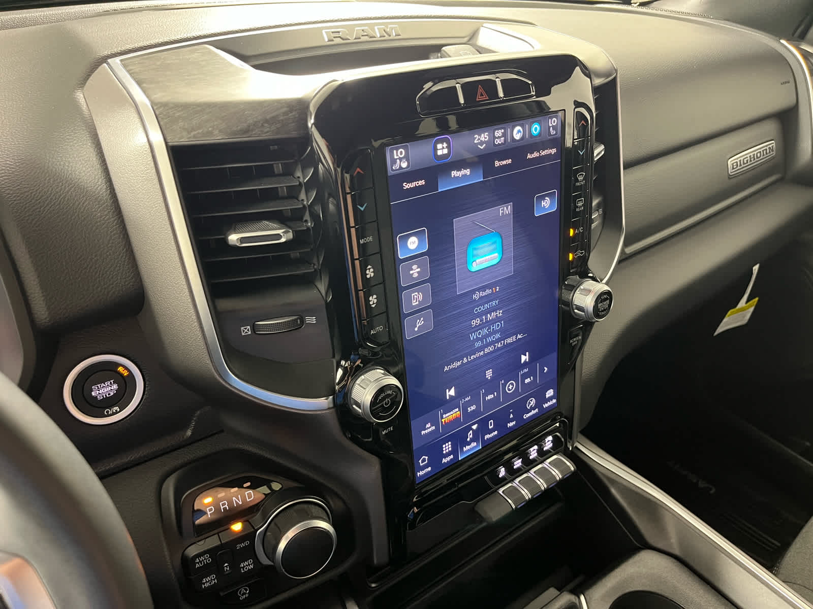 2024 RAM 1500 Big Horn Crew Cab 4x4 6'4' Box