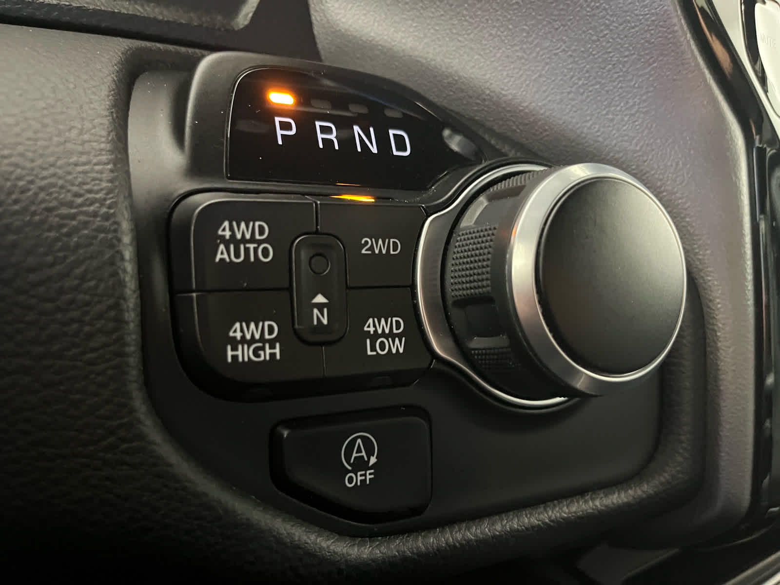 2024 RAM 1500 Big Horn Crew Cab 4x4 6'4' Box