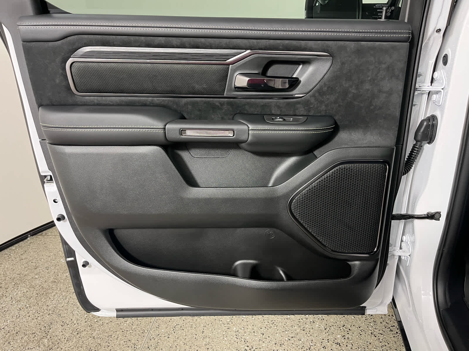 2027 RAM 1500 RHO