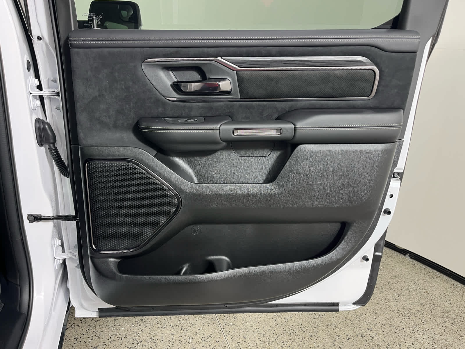 2027 RAM 1500 RHO