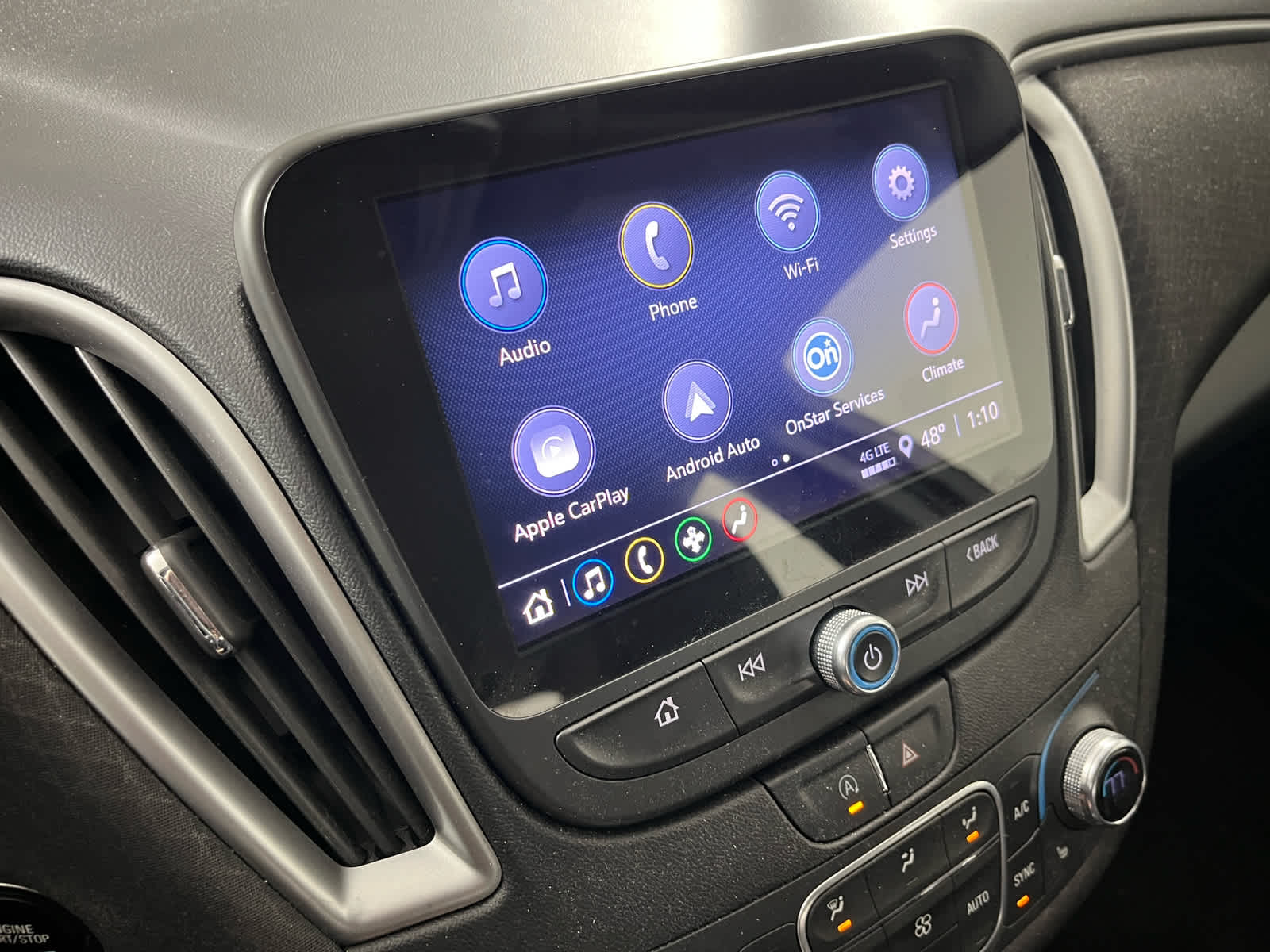 2022 Chevrolet Malibu FWD LT