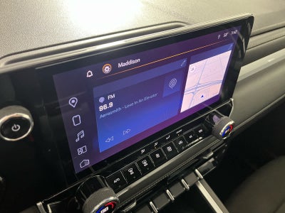 2024 Chevrolet Colorado 2WD LT