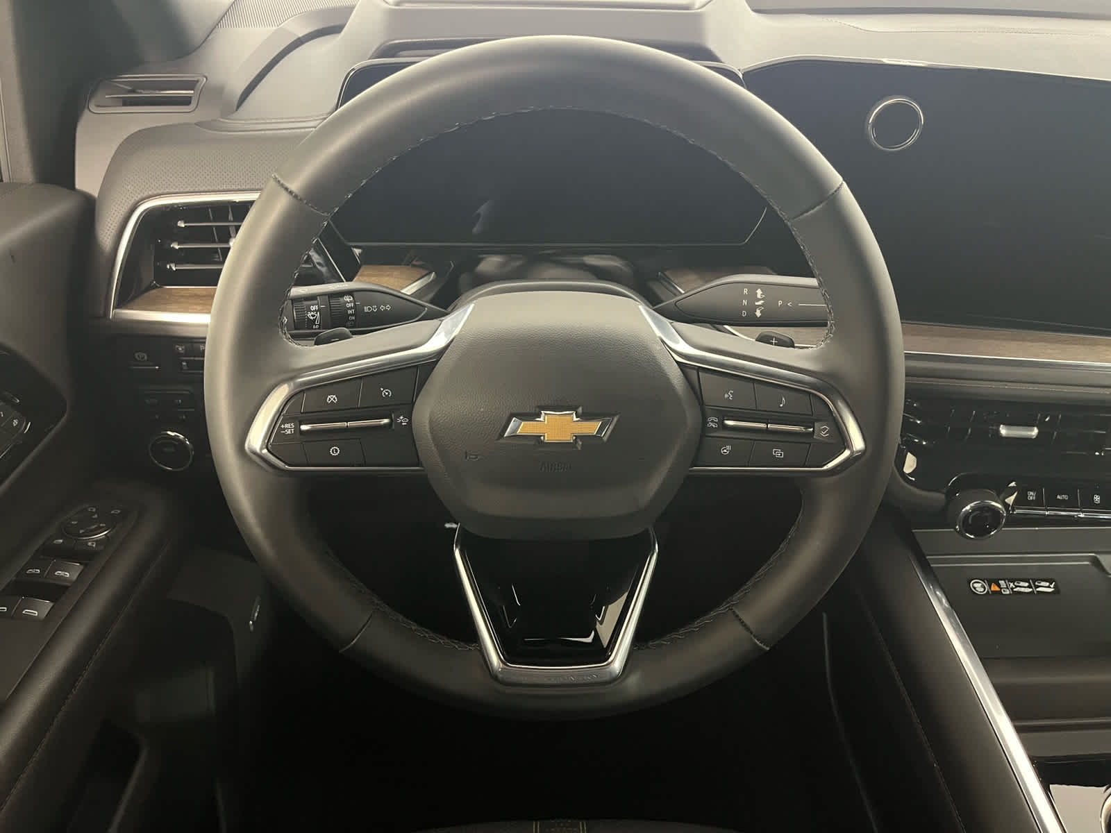 2025 Chevrolet Suburban 4WD High Country