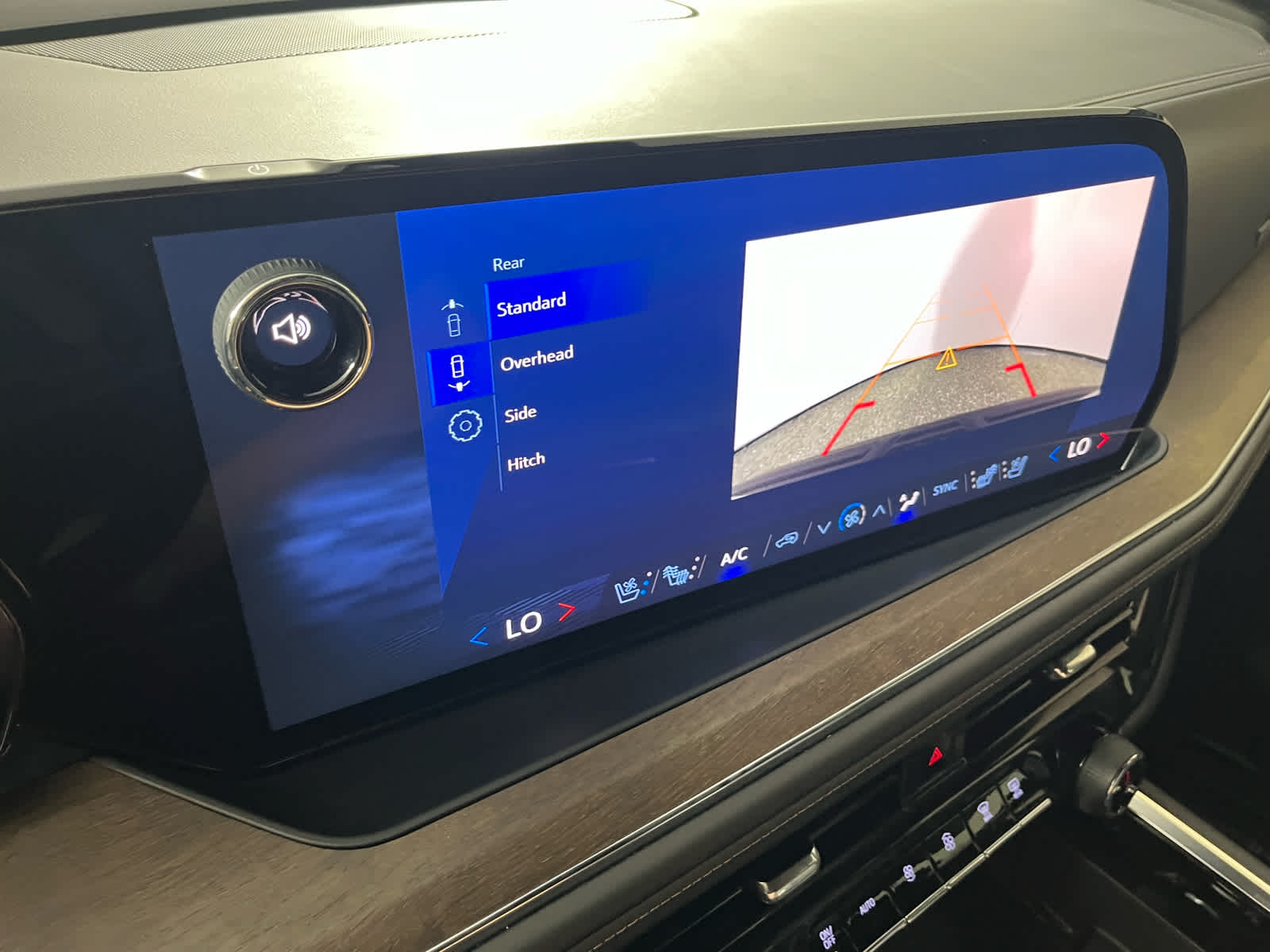 2025 Chevrolet Suburban 4WD High Country