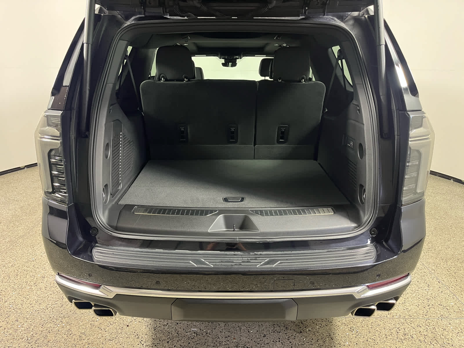 2025 Chevrolet Suburban 4WD High Country