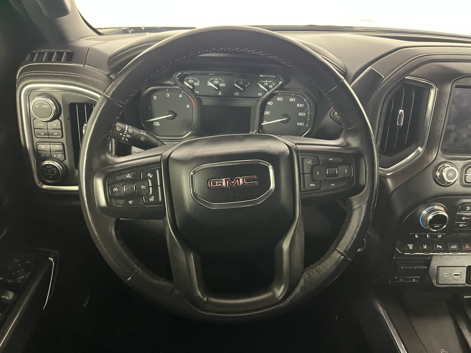2022 GMC Sierra 2500HD 4WD Crew Cab Standard Bed AT4