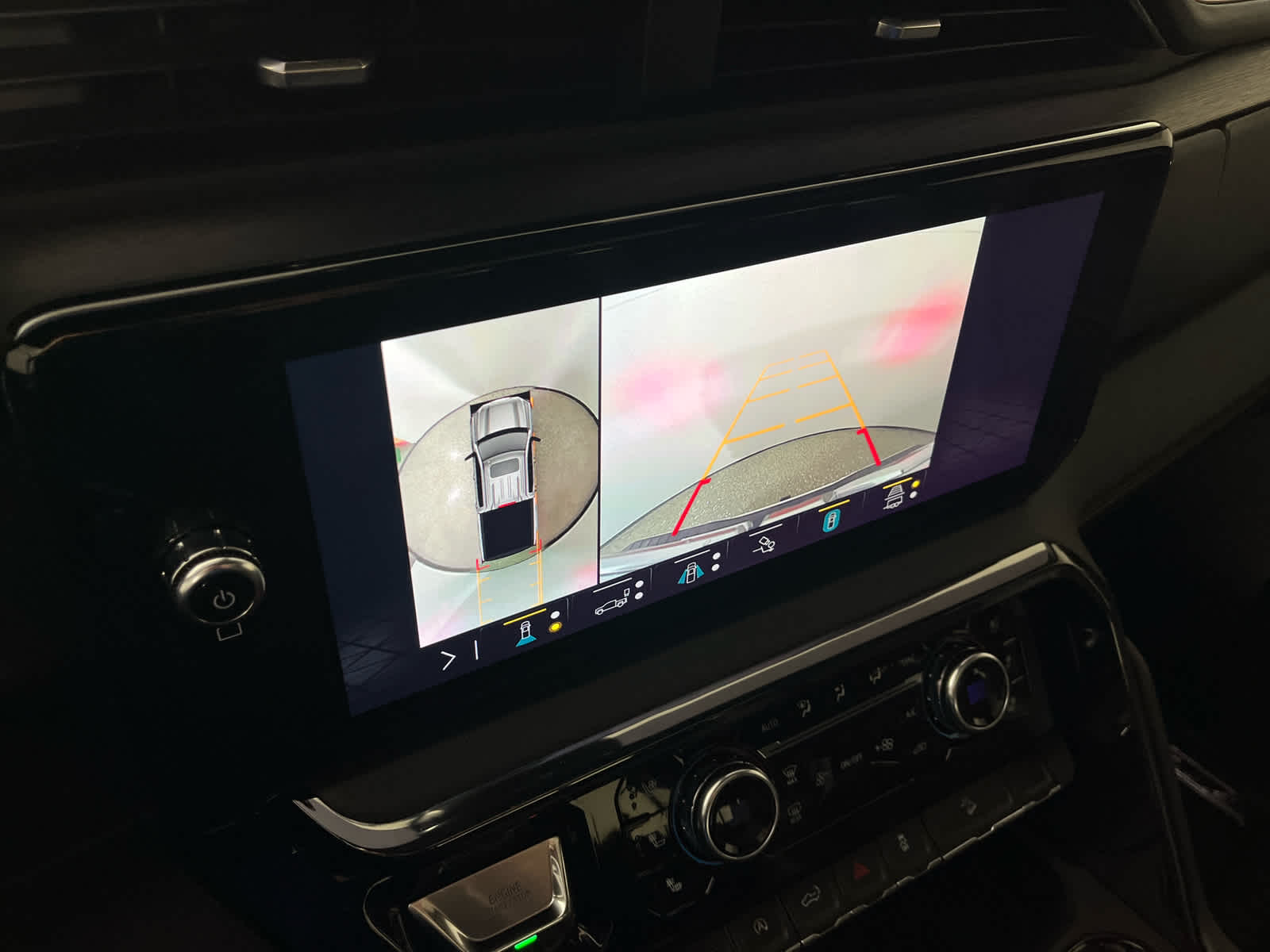 2023 GMC Sierra 1500 4WD Crew Cab Short Box AT4