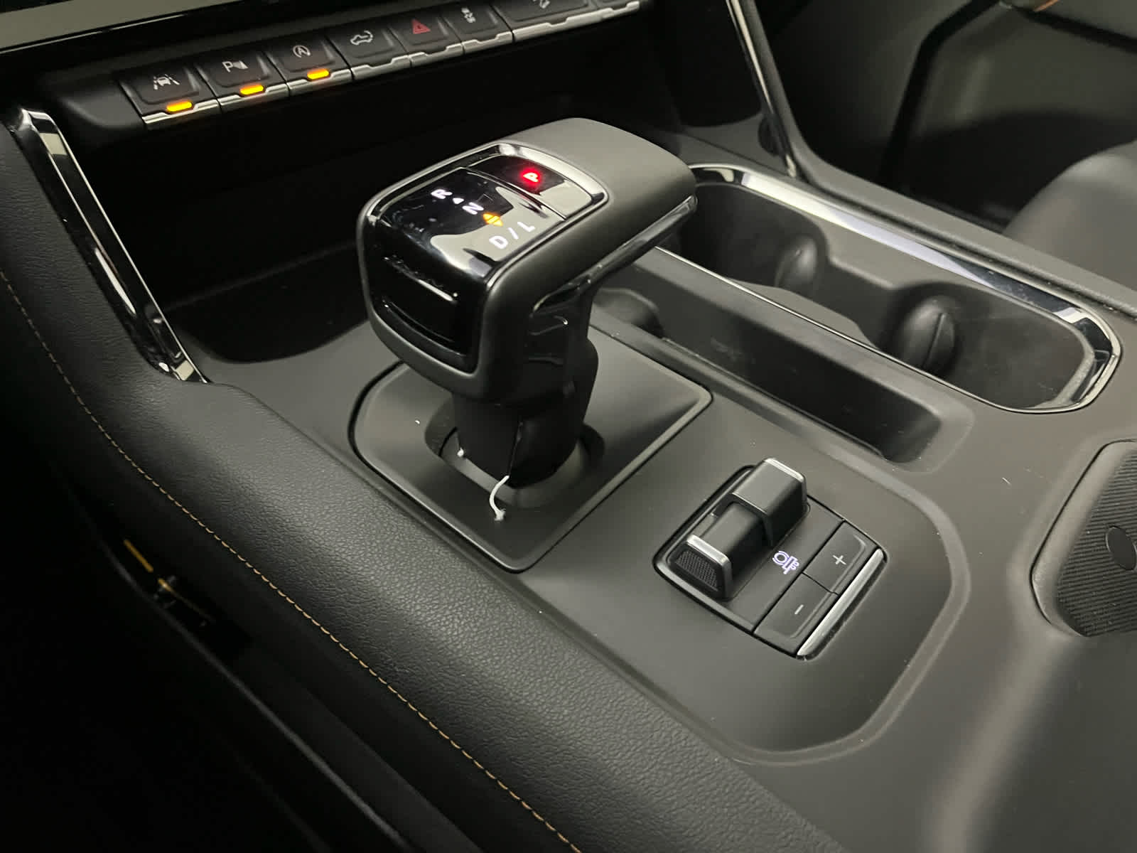 2023 GMC Sierra 1500 4WD Crew Cab Short Box AT4