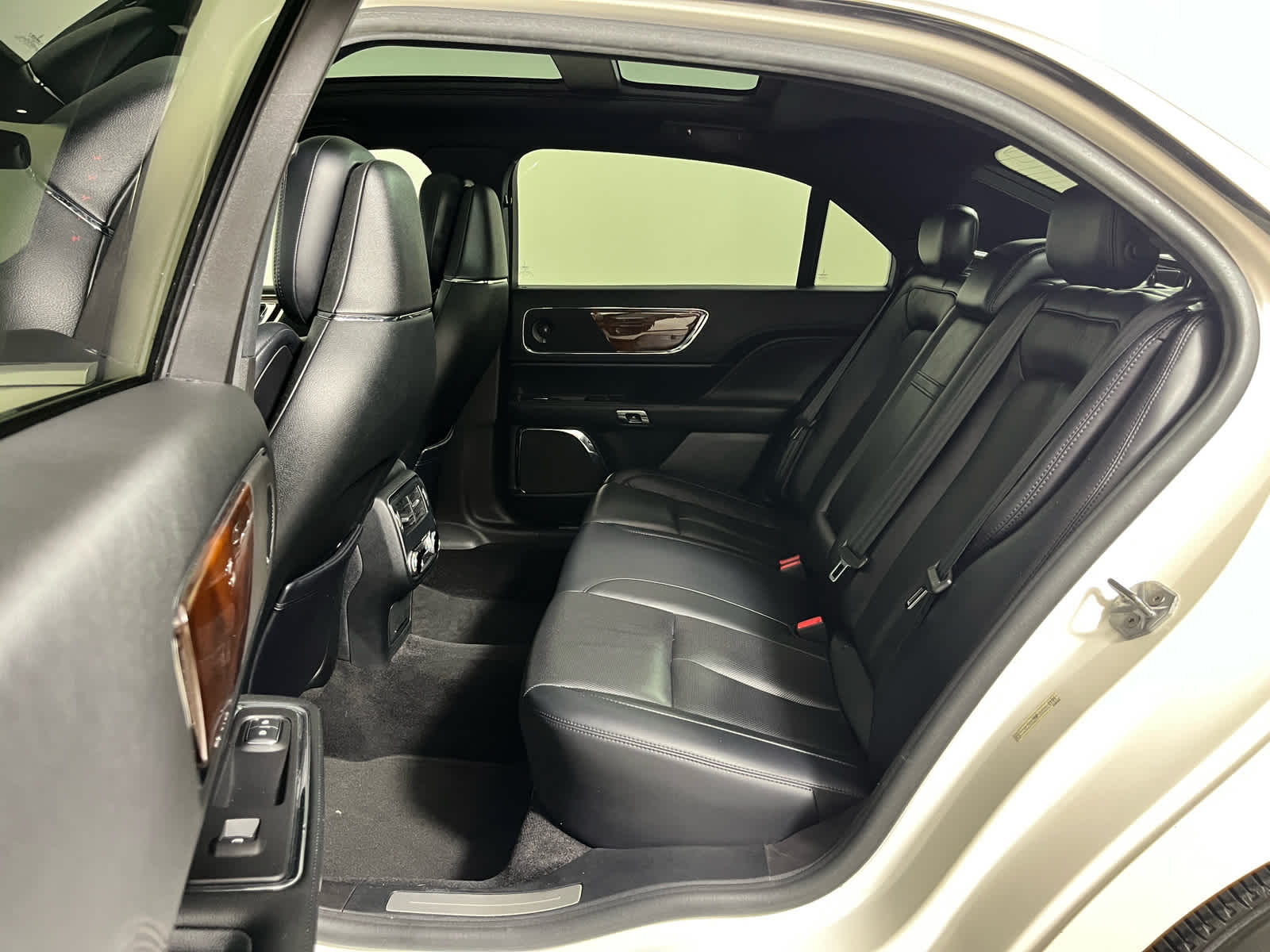 2018 Lincoln Continental Reserve