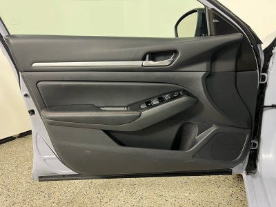 2025 Nissan Altima SR AWD