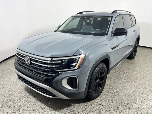2024 Volkswagen Atlas 2.0T Peak Edition SEL