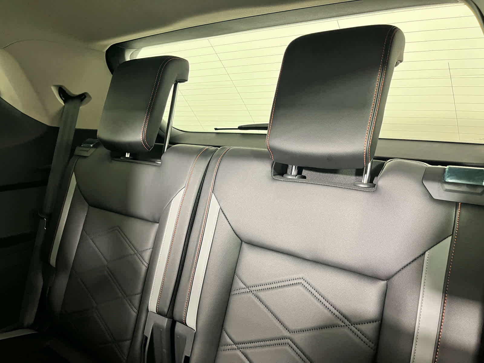 2024 Volkswagen Atlas 2.0T Peak Edition SEL