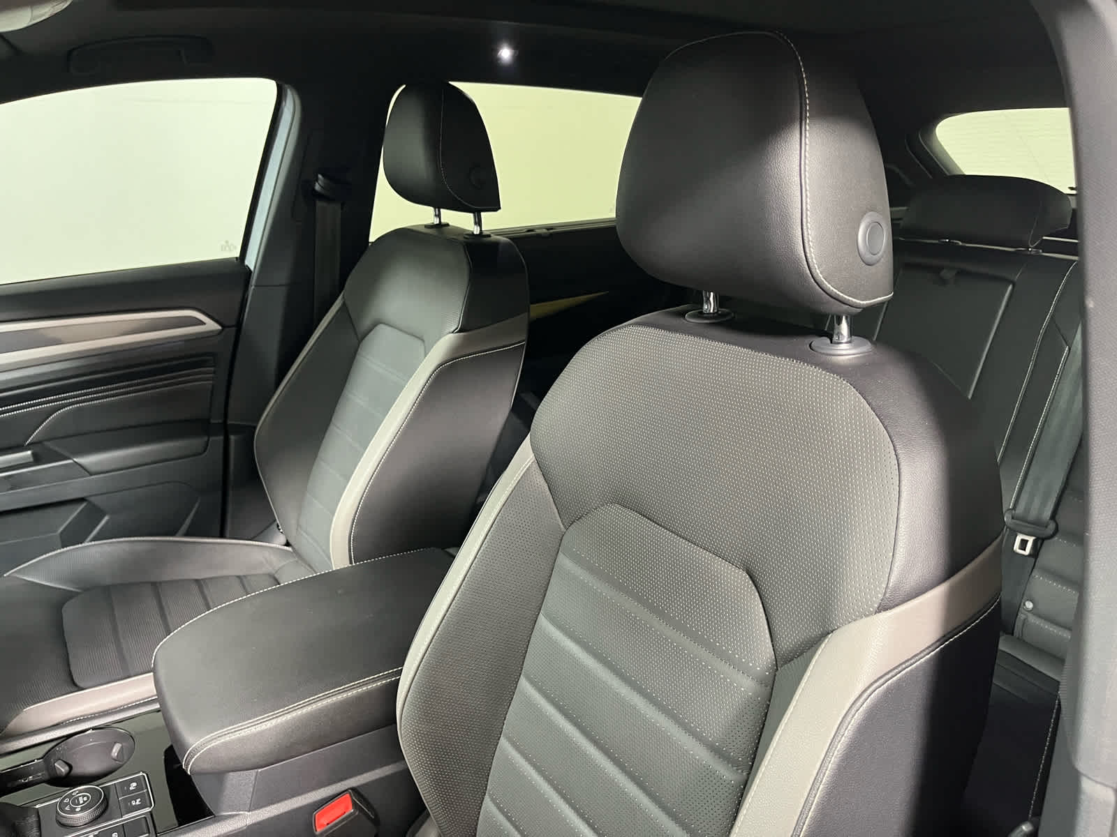2020 Volkswagen Atlas Cross Sport 3.6L V6 SEL Premium