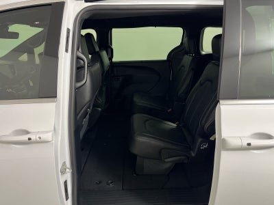 2026 Chrysler Voyager VOYAGER LX