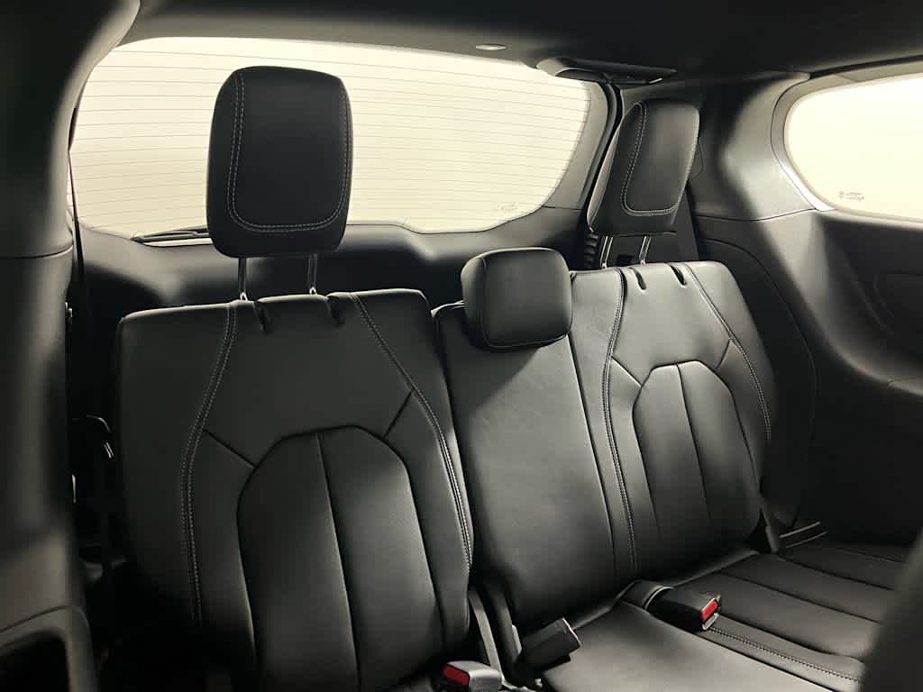 2026 Chrysler Voyager VOYAGER LX