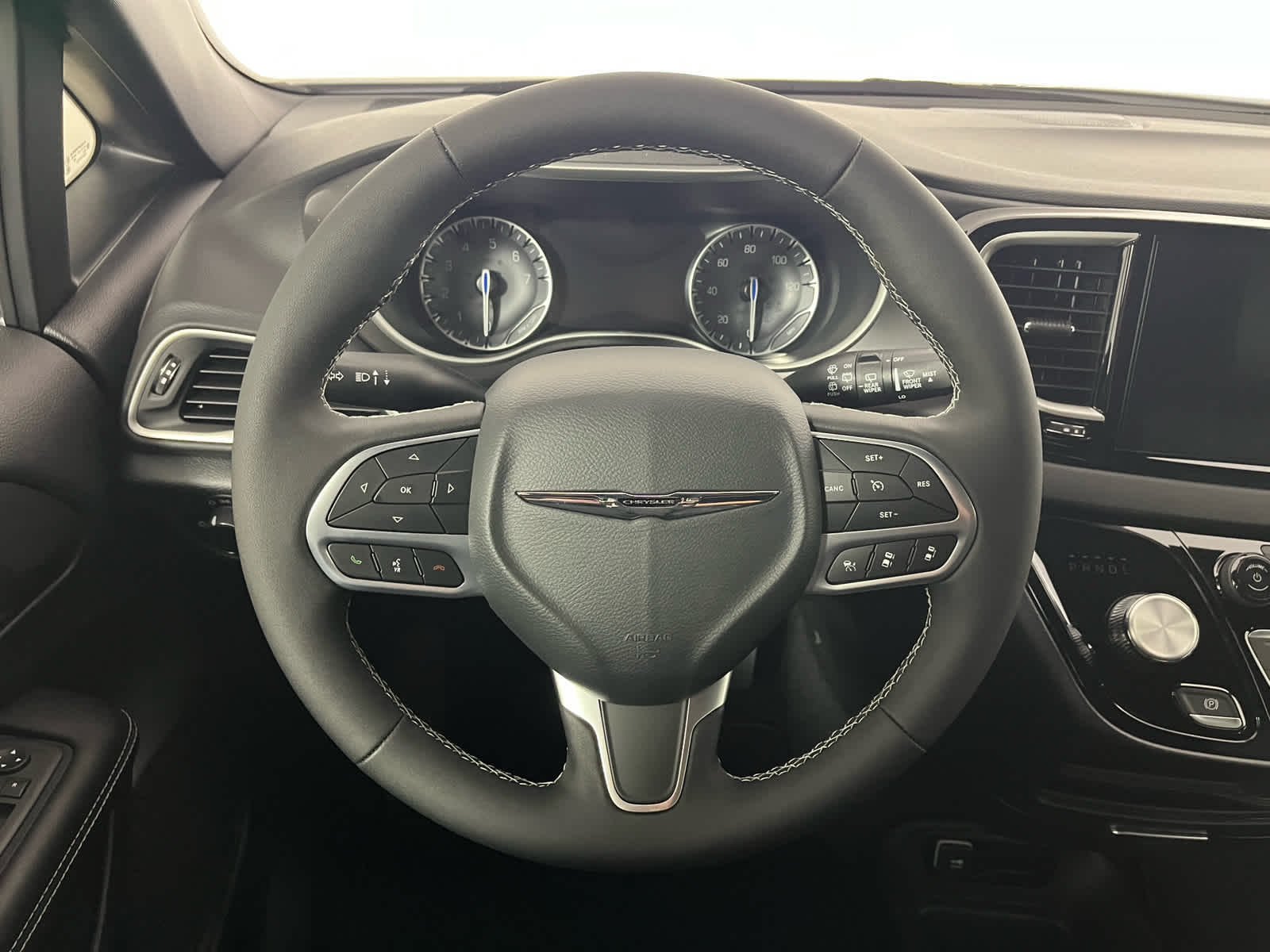 2026 Chrysler Voyager LX