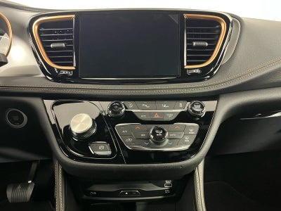 2027 Chrysler Pacifica Pinnacle