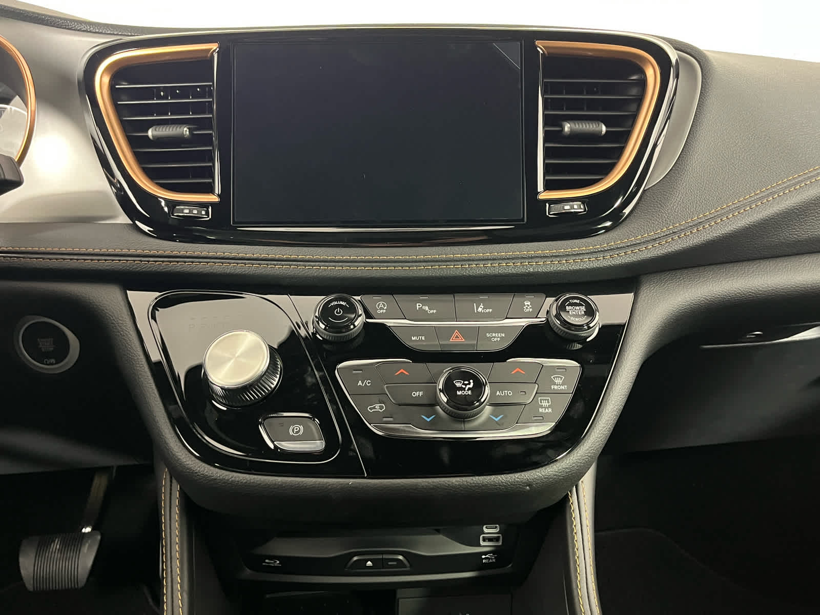2027 Chrysler Pacifica Pinnacle