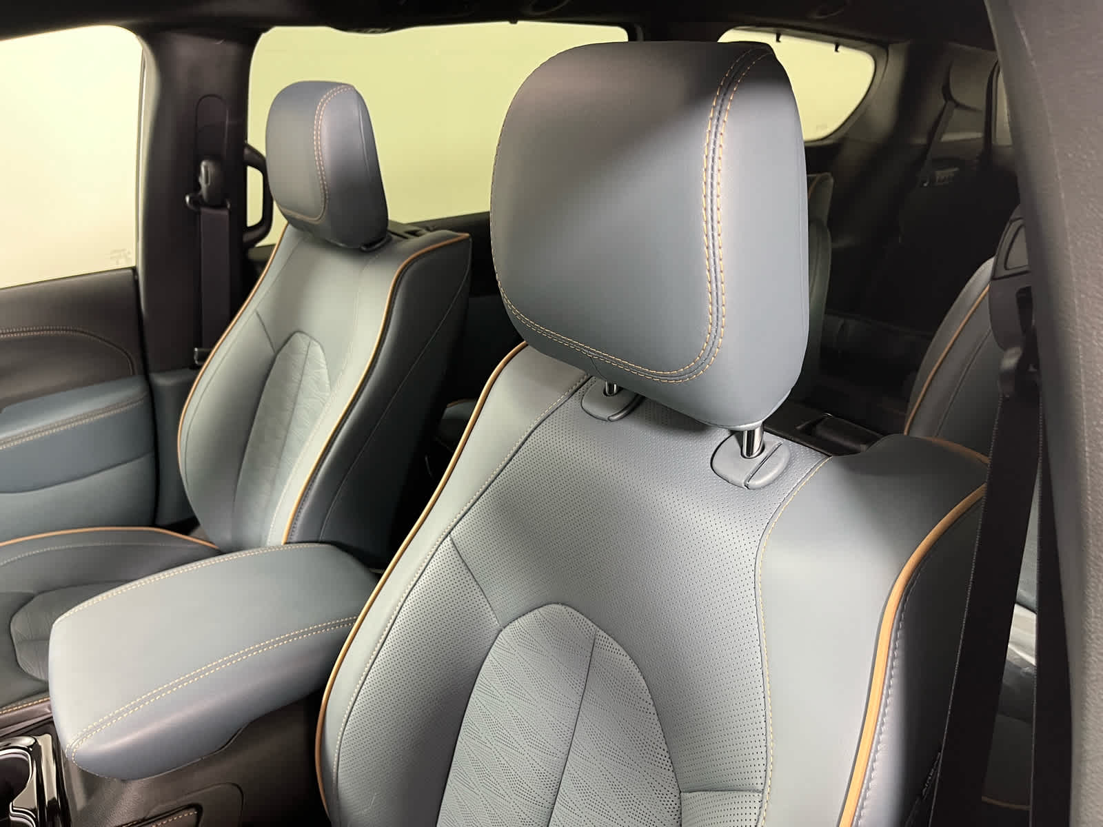 2027 Chrysler Pacifica Pinnacle