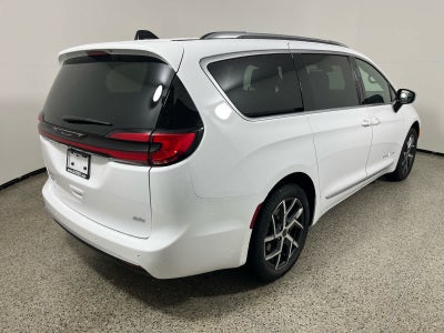 2027 Chrysler Pacifica Pinnacle