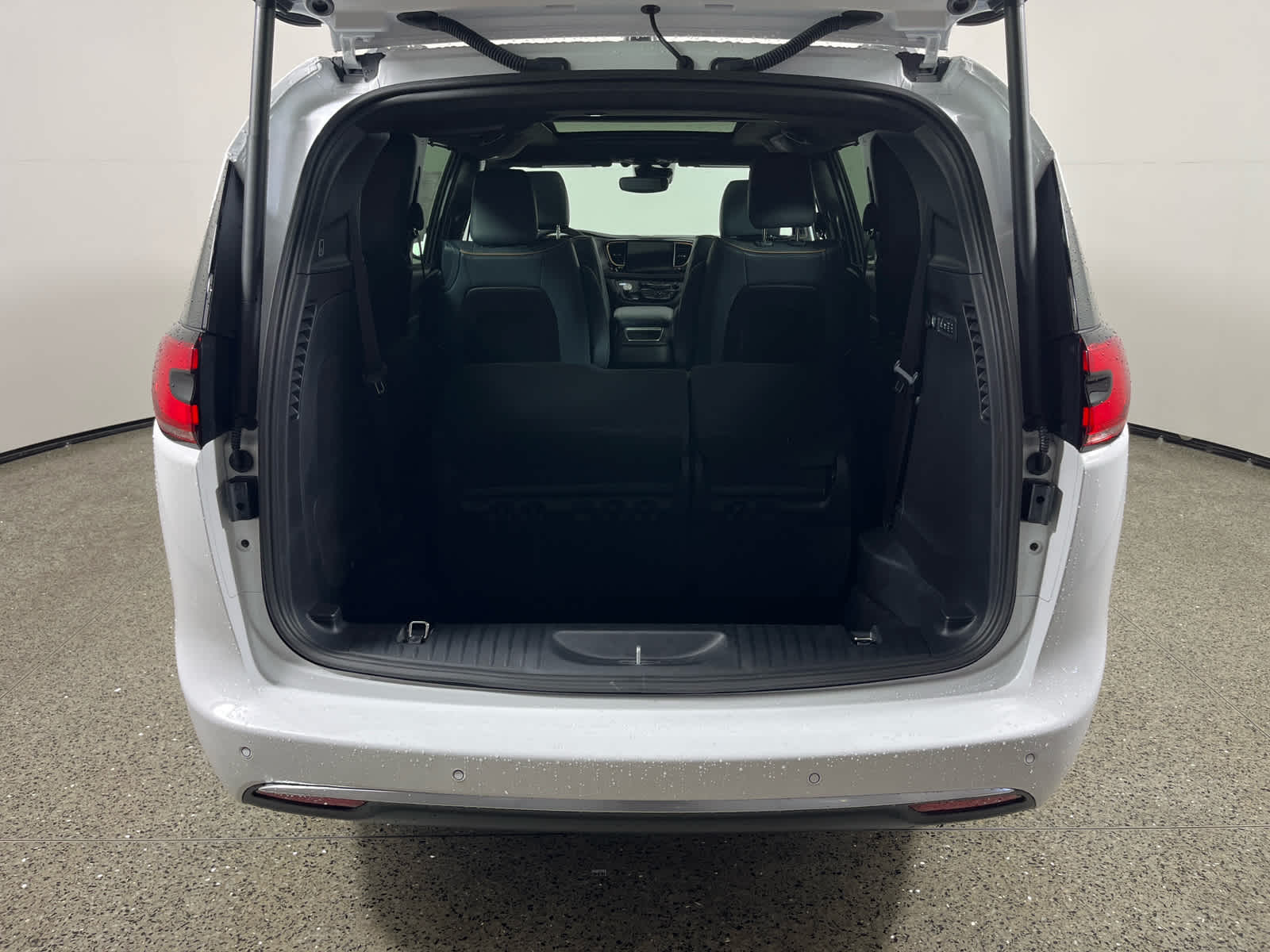 2027 Chrysler Pacifica Pinnacle