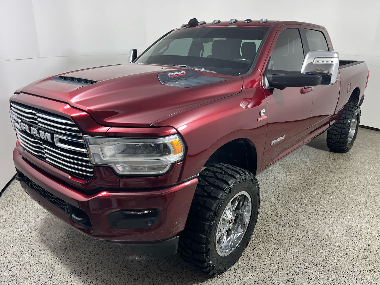 2023 RAM 3500 Laramie Crew Cab 4x4 6'4' Box