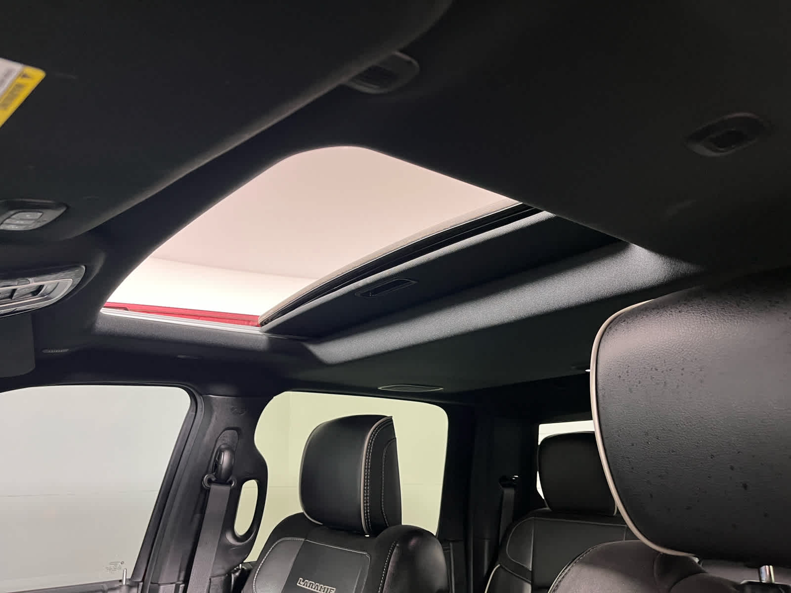 2023 RAM 3500 Laramie Crew Cab 4x4 6'4' Box