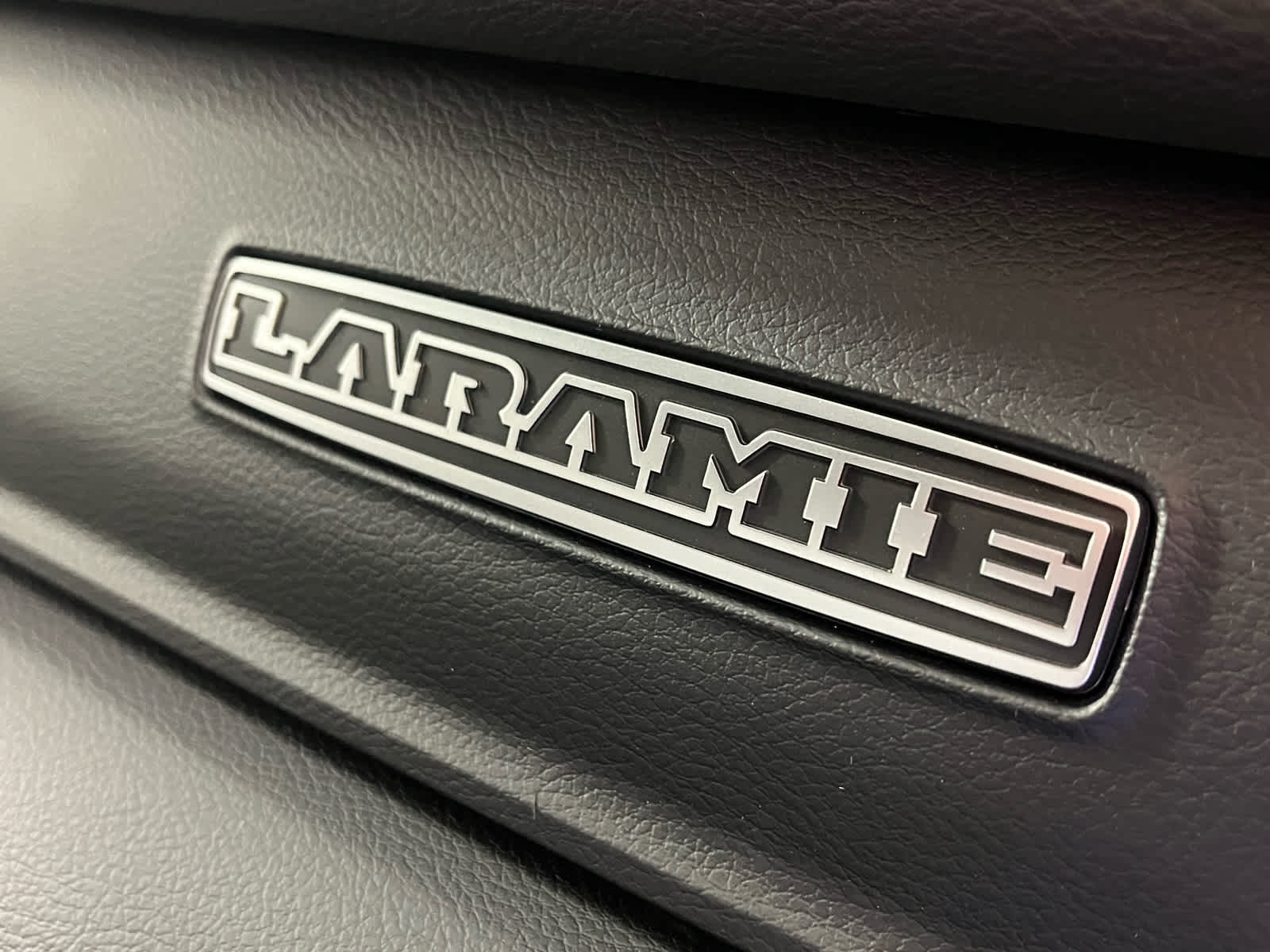 2026 RAM Ram 3500 RAM 3500 LARAMIE CREW CAB 4X4 6'4' BOX