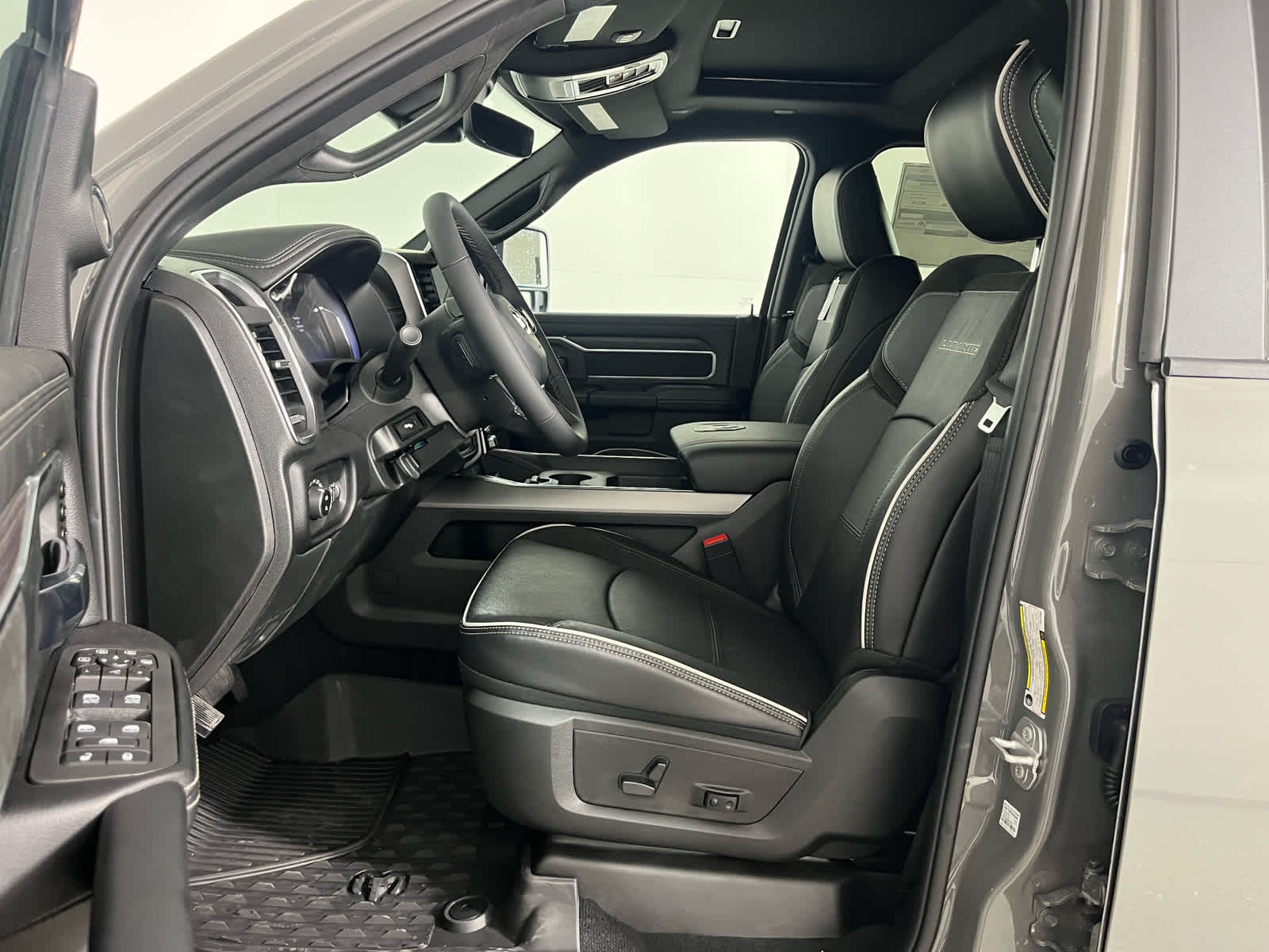 2026 RAM Ram 3500 RAM 3500 LARAMIE CREW CAB 4X4 6'4' BOX