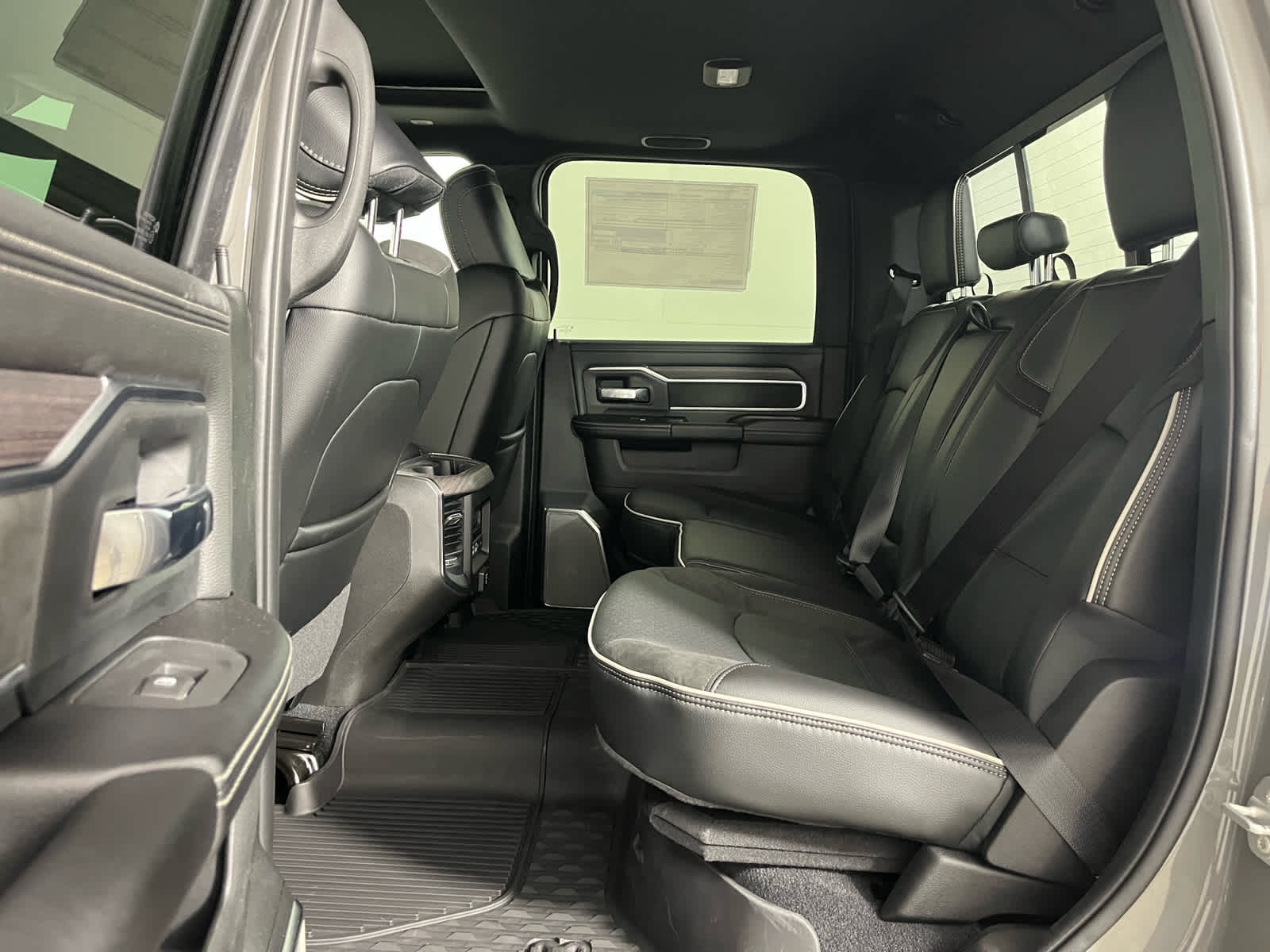 2026 RAM Ram 3500 RAM 3500 LARAMIE CREW CAB 4X4 6'4' BOX