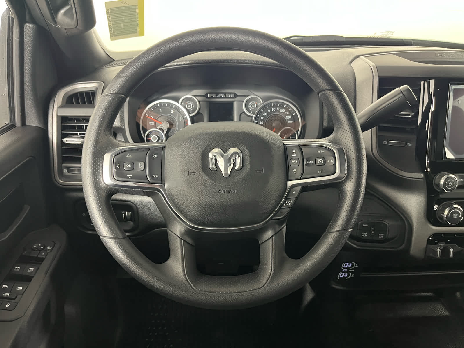 2026 RAM Ram 3500 RAM 3500 TRADESMAN CREW CAB 4X4 8' BOX