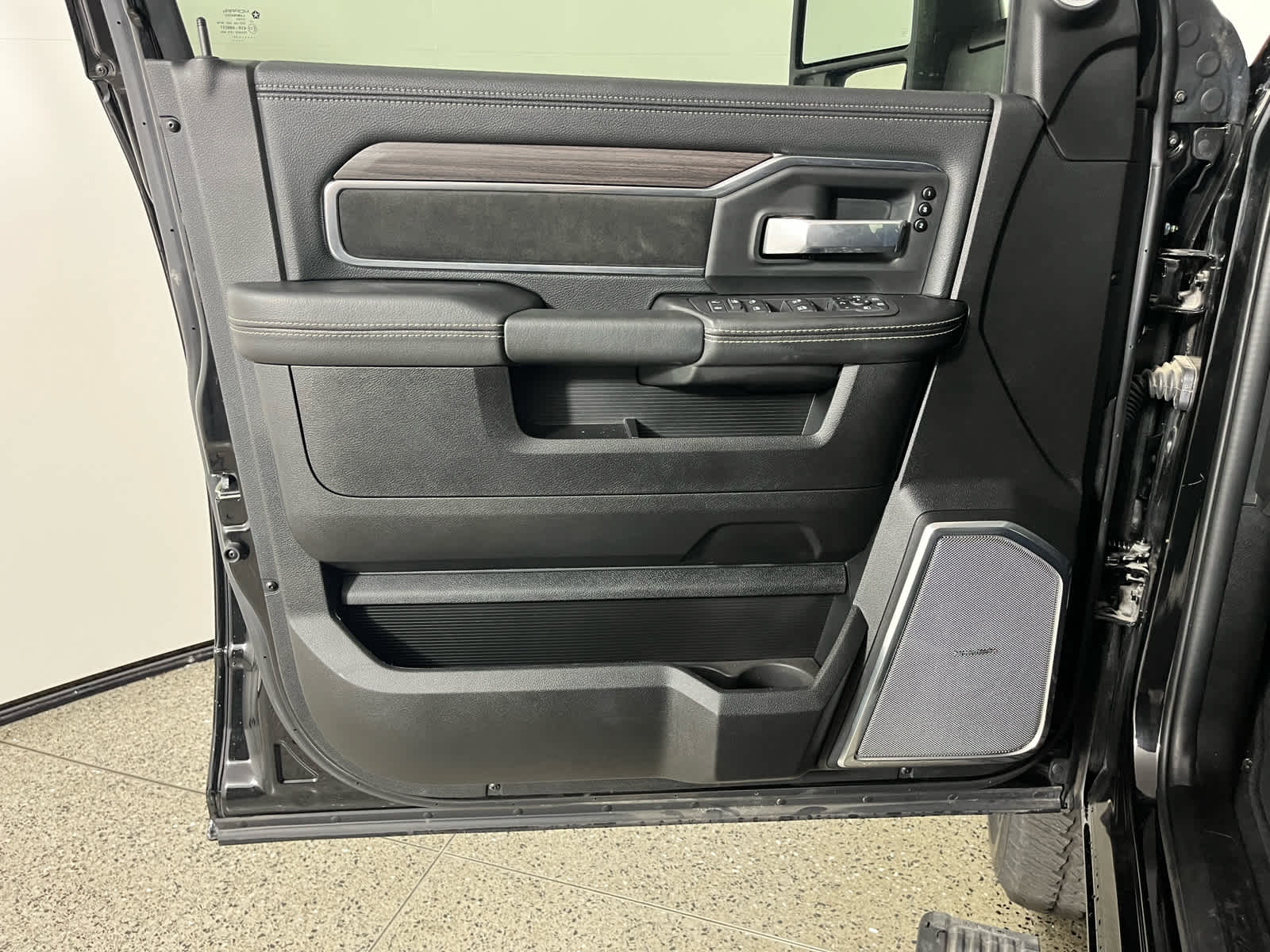 2025 RAM Ram 2500 RAM 2500 LARAMIE CREW CAB 4X4 6'4' BOX