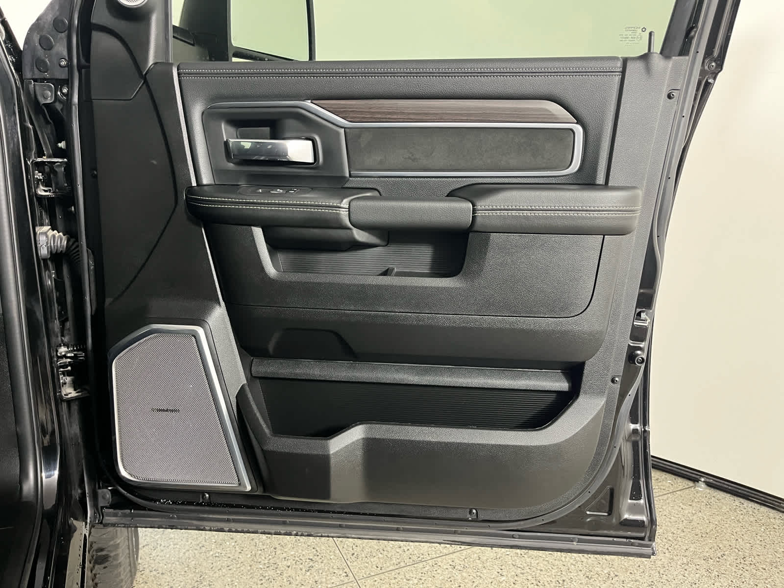 2025 RAM Ram 2500 RAM 2500 LARAMIE CREW CAB 4X4 6'4' BOX