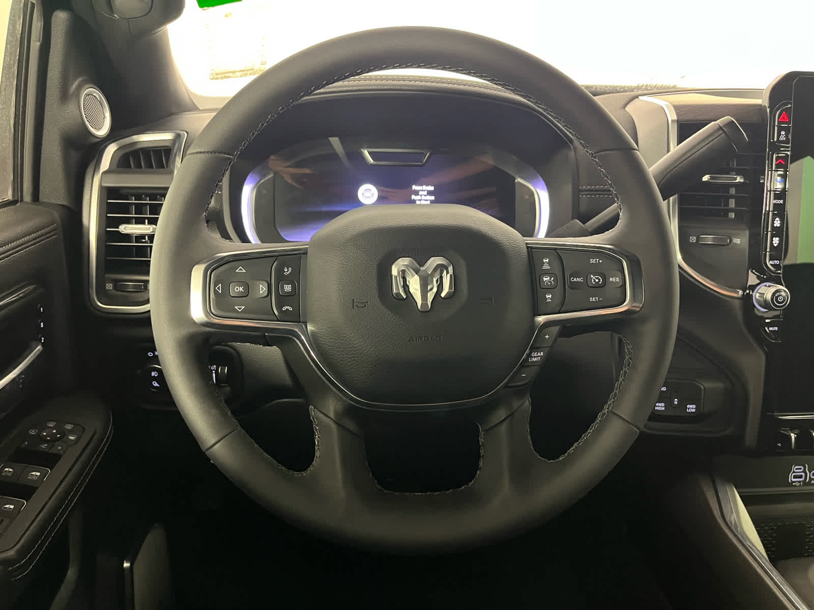 2025 RAM Ram 2500 RAM 2500 LARAMIE CREW CAB 4X4 6'4' BOX