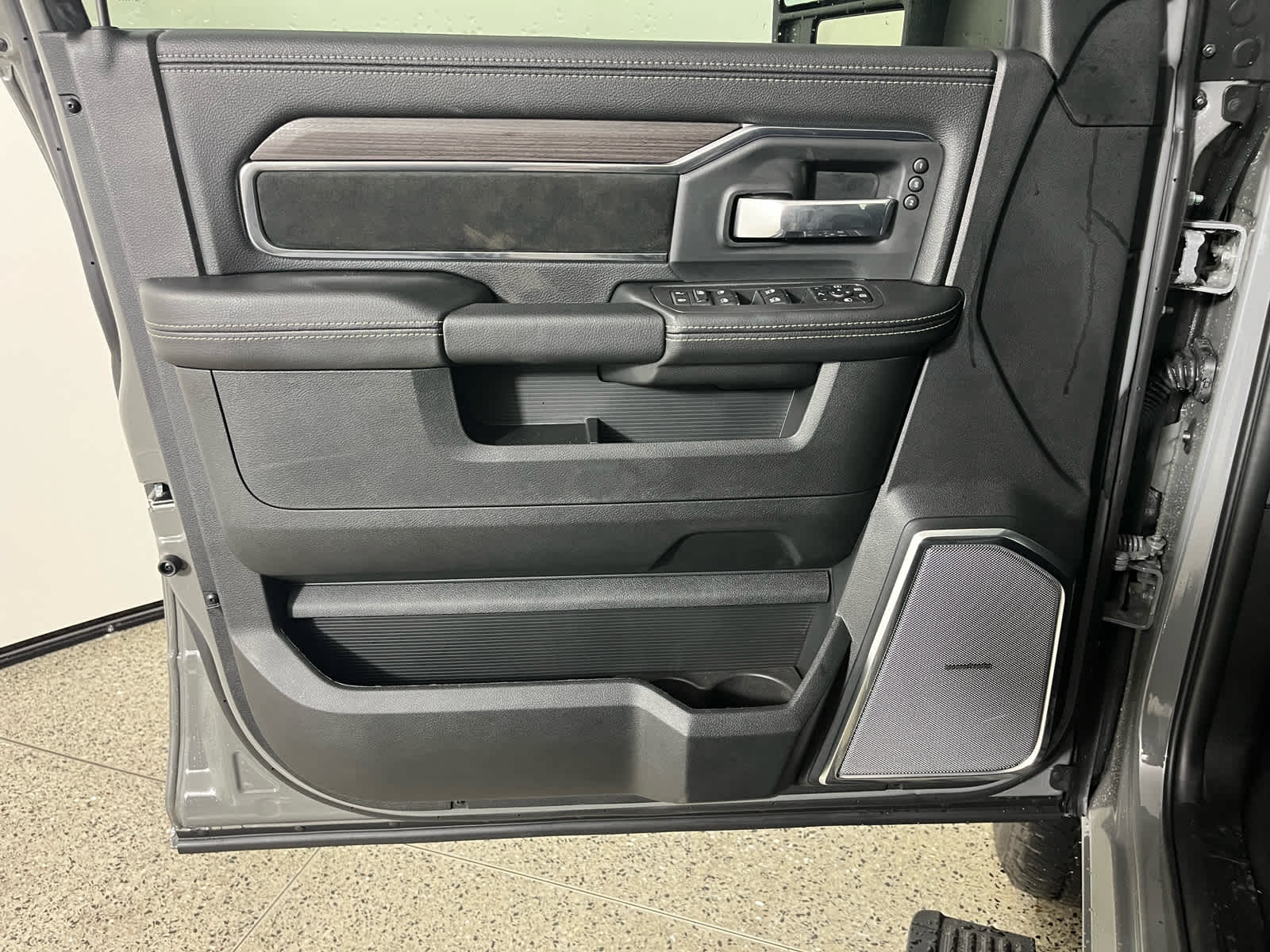 2027 RAM 2500 Laramie
