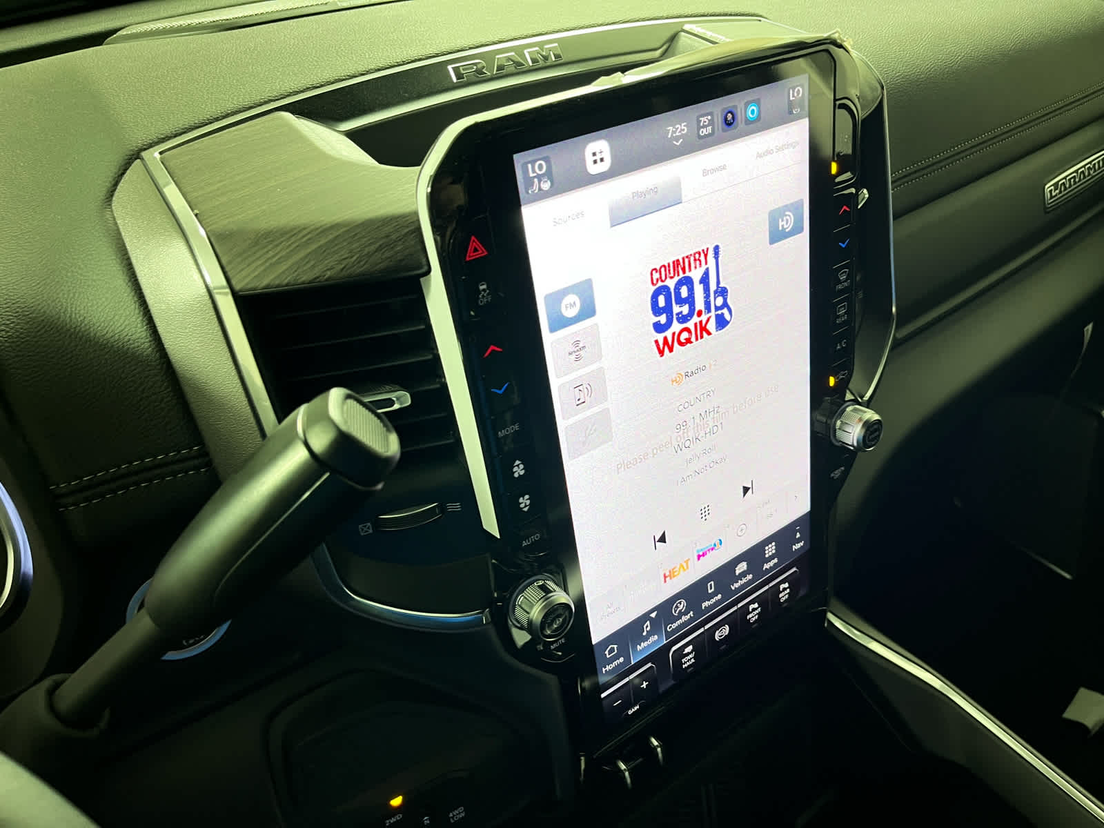 2026 RAM Ram 2500 RAM 2500 LARAMIE CREW CAB 4X4 6'4' BOX