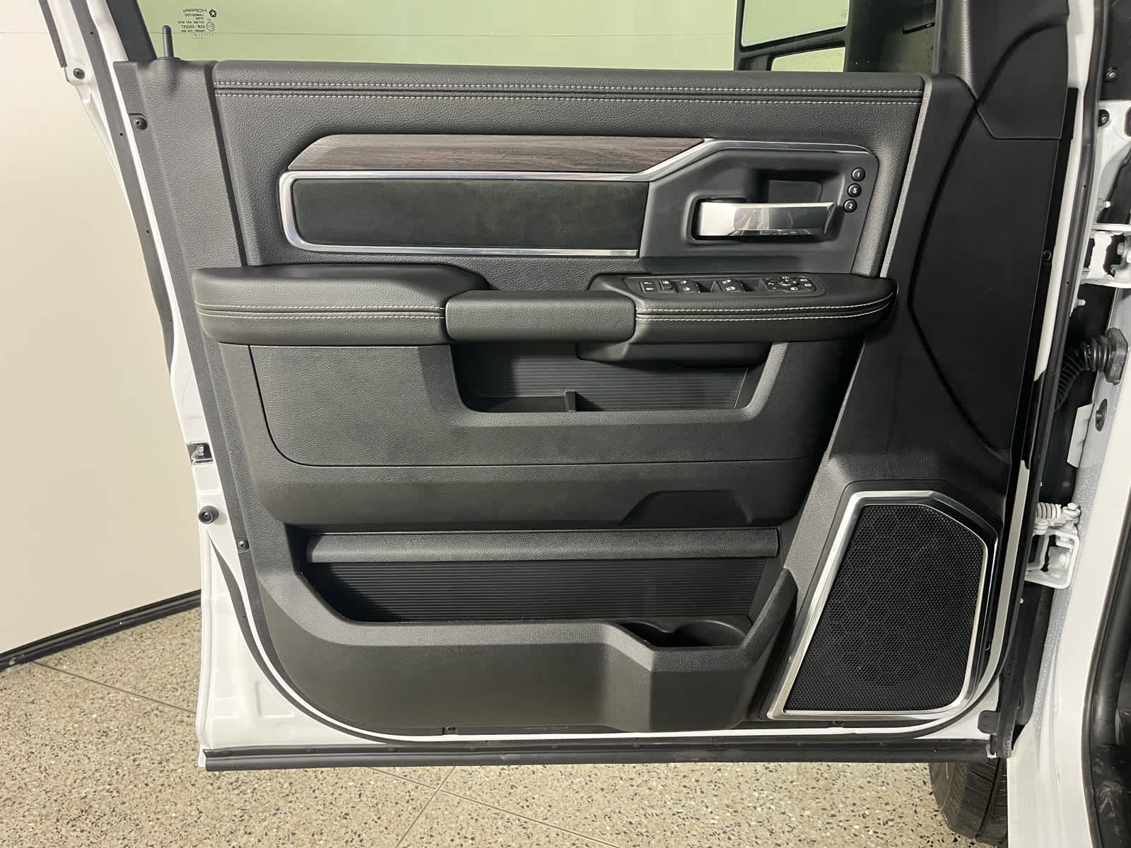 2026 RAM Ram 2500 RAM 2500 LARAMIE MEGA CAB 4X4 6'4' BOX